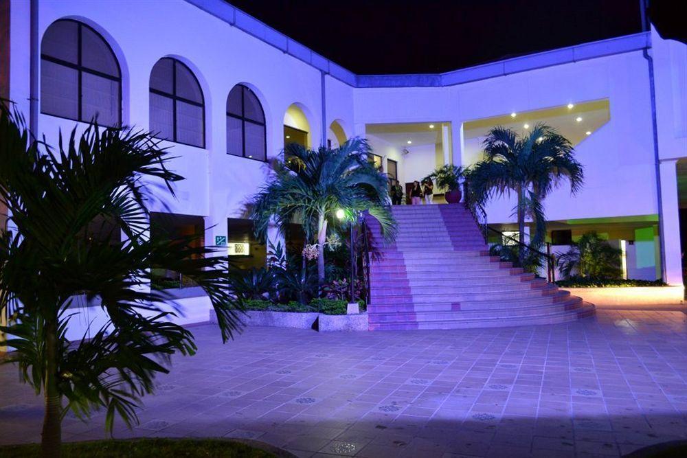Y Centro De Convenciones Casa Grande Hotel Santa Marta (Magdalena)